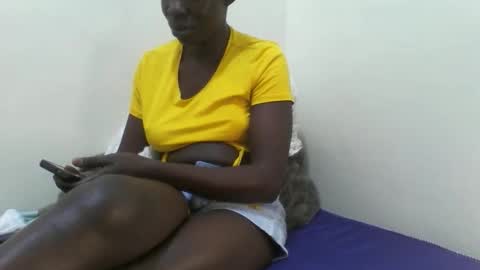 hornybeb25 online show from April 16, 2026, 11:11 am