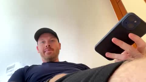 Snapshot of hornyben1189 chatting on October 22, 2025, 2:39 pm Horny Ben online show from October 22, 2025, 2:39 pm