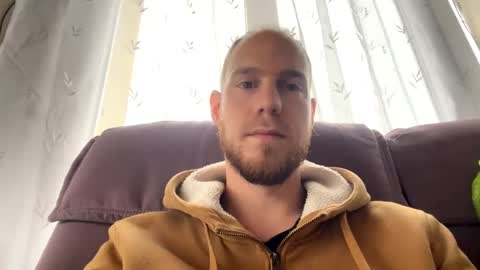 Snapshot of hornygaren chatting on December 29, 2024, 10:45 am zorander online show from December 29, 2024, 10:45 am