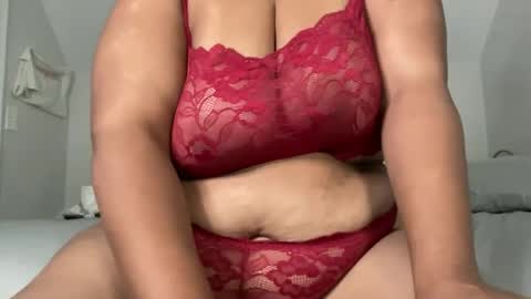 hornyhottykitten online show from October 2, 2025, 4:30 am