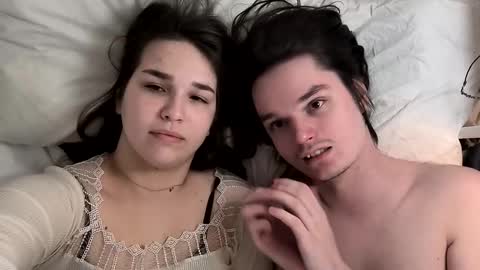Alisa and Mike online show from May 6, 2026, 4:23 pm