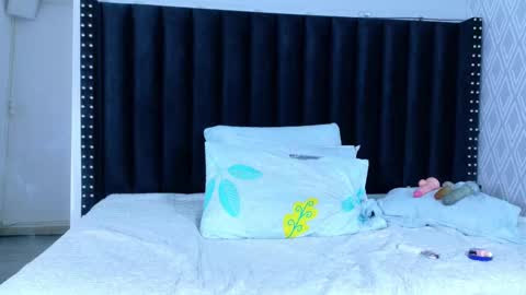 Natasha  online show from February 4, 2026, 7:09 pm