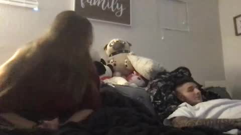 Snapshot of hornysexyhard chatting on November 17, 2025, 8:25 pm Elena Blake online show from November 17, 2025, 8:25 pm