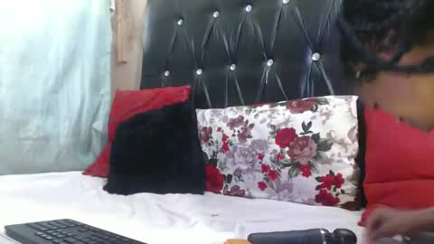 Snapshot of hornysnowie23x chatting on October 7, 2025, 10:34 am hornysnowie23x online show from October 7, 2025, 10:34 am