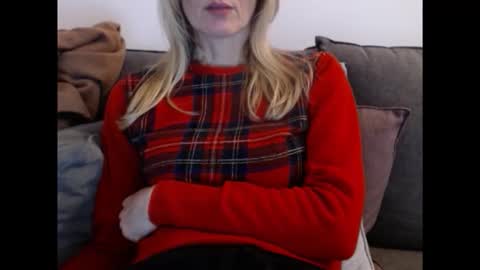 Hornyssima online show from April 13, 2026, 3:06 pm