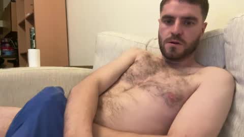 Snapshot of hornytom27 chatting on December 15, 2024, 7:42 pm Horny247 online show from December 15, 2024, 7:42 pm