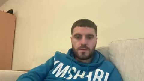 Snapshot of hornytom27 chatting on January 25, 2025, 12:26 pm Horny247 online show from January 25, 2025, 12:26 pm