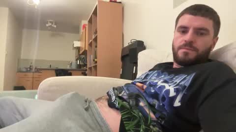 Snapshot of hornytom27 chatting on February 1, 2026, 9:02 pm Horny247 online show from February 1, 2026, 9:02 pm