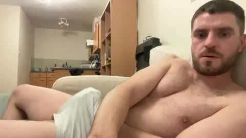 Snapshot of hornytom27 chatting on February 20, 2026, 8:09 pm Horny247 online show from February 20, 2026, 8:09 pm