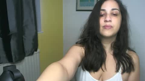 Snapshot of hornywifebbw chatting on January 6, 2025, 3:20 am Mary Coelho online show from January 6, 2025, 3:20 am