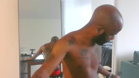 Snapshot of horus00 chatting on December 30, 2024, 1:14 pm Horus00 online show from December 30, 2024, 1:14 pm