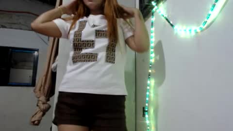 Snapshot of hot27evah chatting on June 19, 2026, 11:58 am justme evah27 online show from June 19, 2026, 11:58 am