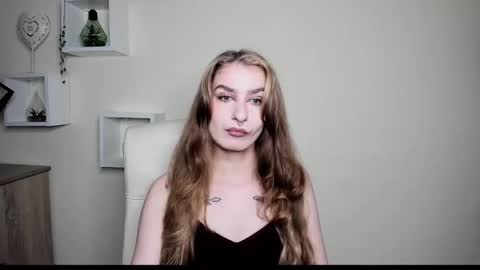 Snapshot of hot_1nina chatting on October 20, 2025, 5:41 am NINA online show from October 20, 2025, 5:41 am