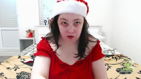 Snapshot of hot_and_pretty chatting on December 24, 2024, 9:28 am Lila online show from December 24, 2024, 9:28 am