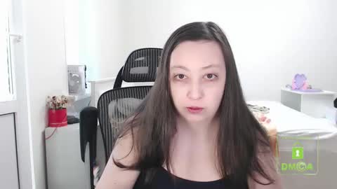 Snapshot of hot_and_pretty chatting on October 18, 2025, 9:54 am Lila online show from October 18, 2025, 9:54 am