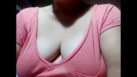 hot_boobs21 online show from January 5, 2025, 11:37 am