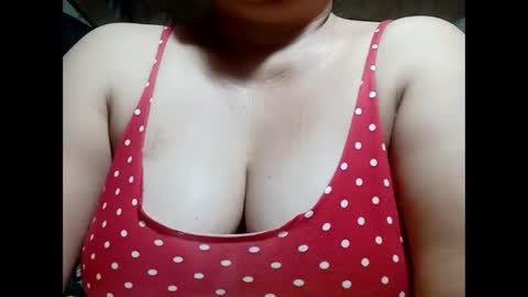 hot_boobs21 online show from February 16, 2025, 9:27 pm