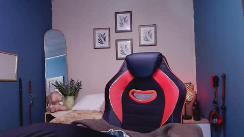 hot chocolate 4u online show from February 13, 2026, 12:56 pm