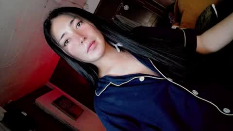 its me CLAUDIA online show from July 22, 2026, 2:20 pm