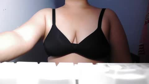 Snapshot of hot_clit28 chatting on October 19, 2025, 11:11 am ana online show from October 19, 2025, 11:11 am