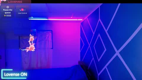 Snapshot of hot_couple07_ chatting on October 9, 2025, 3:26 am Hot Couple online show from October 9, 2025, 3:26 am