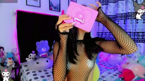 Snapshot of hot_eyes16 chatting on April 8, 2026, 7:19 am Valens online show from April 8, 2026, 7:19 am