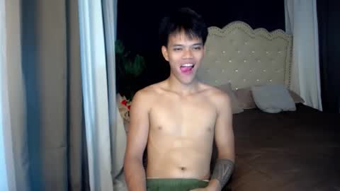 Snapshot of hot_fucker_ chatting on October 22, 2025, 11:21 am hot_fucker_ online show from October 22, 2025, 11:21 am