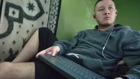 hot_guy36 online show from December 1, 2025, 3:28 pm