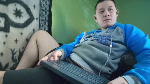 hot_guy36 online show from December 15, 2025, 3:49 pm