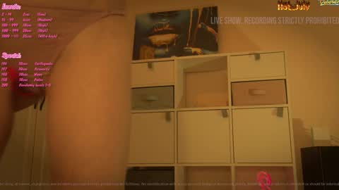 Julia online show from November 23, 2025, 5:46 pm