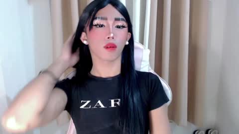 Khianna online show from July 13, 2026, 2:42 pm