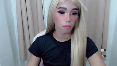 Khianna online show from July 23, 2026, 4:27 pm