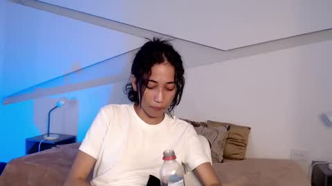 Alana online show from October 21, 2025, 9:37 pm