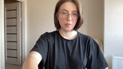 Snapshot of hot_lliinns chatting on December 13, 2024, 10:30 am Lina online show from December 13, 2024, 10:30 am