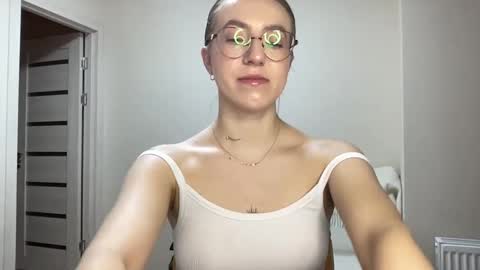 Snapshot of hot_lliinns chatting on December 21, 2024, 3:09 pm Lina online show from December 21, 2024, 3:09 pm