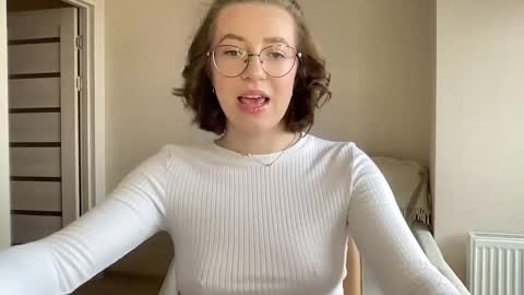 Snapshot of hot_lliinns chatting on December 29, 2024, 10:23 am Lina online show from December 29, 2024, 10:23 am