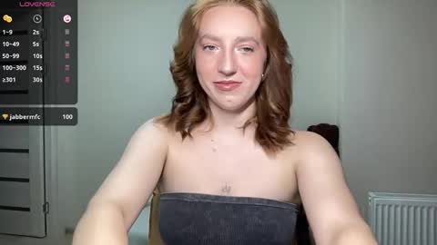 Snapshot of hot_lliinns chatting on October 26, 2025, 2:34 pm Lina online show from October 26, 2025, 2:34 pm