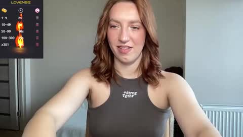 Snapshot of hot_lliinns chatting on November 7, 2025, 8:25 am Lina online show from November 7, 2025, 8:25 am