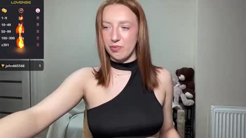 Snapshot of hot_lliinns chatting on November 8, 2025, 8:07 pm Lina online show from November 8, 2025, 8:07 pm