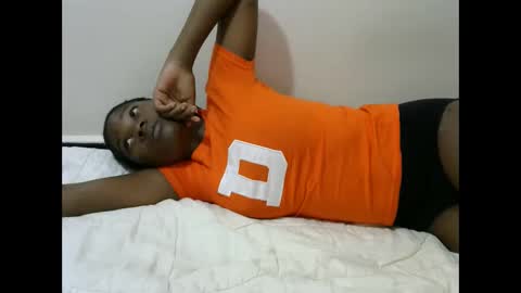 LONNAH online show from January 18, 2025, 5:52 am