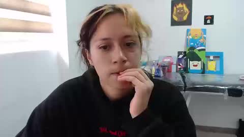 Snapshot of hot_mommymia chatting on September 17, 2025, 3:24 pm Mia online show from September 17, 2025, 3:24 pm