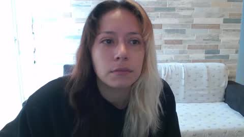 Snapshot of hot_mommymia chatting on October 8, 2025, 1:42 pm Mia online show from October 8, 2025, 1:42 pm