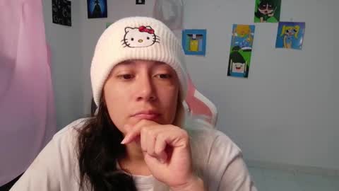 Mia online show from February 17, 2026, 1:40 pm