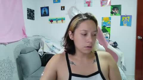 Snapshot of hot_mommymia chatting on May 12, 2026, 7:44 pm Mia online show from May 12, 2026, 7:44 pm