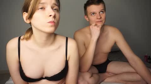 Sara and Sam online show from January 18, 2026, 11:19 pm