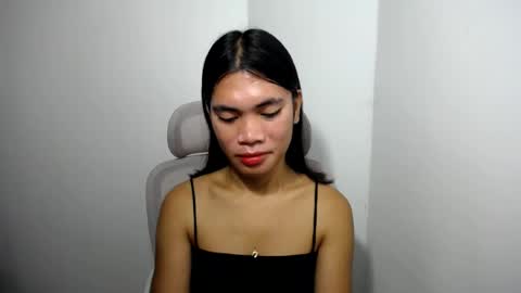 Snapshot of hot_pauline chatting on July 10, 2026, 8:22 pm hot_pauline online show from July 10, 2026, 8:22 pm