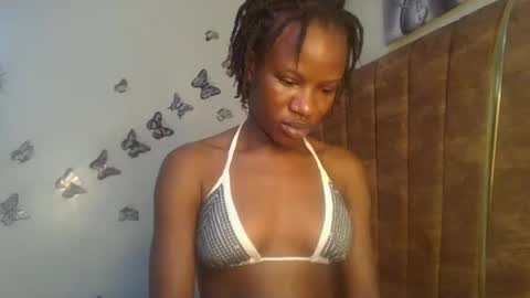 hot petite100 online show from April 17, 2026, 4:04 am