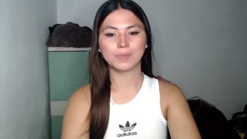 Nikki  online show from May 8, 2026, 1:38 pm
