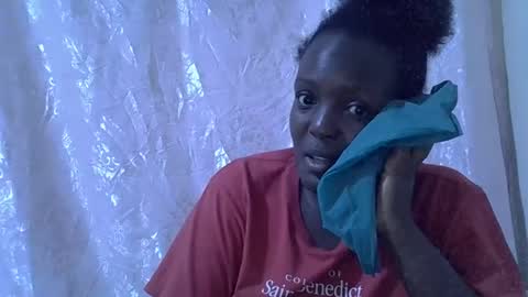 Snapshot of hot_raylah chatting on March 20, 2026, 4:23 pm RAYLAH online show from March 20, 2026, 4:23 pm