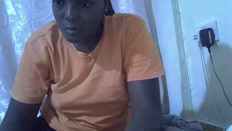 Snapshot of hot_raylah chatting on March 21, 2026, 2:53 pm RAYLAH online show from March 21, 2026, 2:53 pm